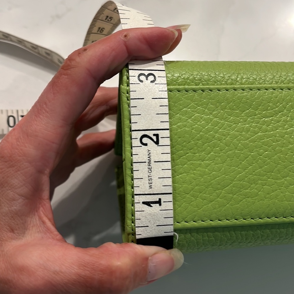 Makeup case and change purse. - Picture 6 of 10